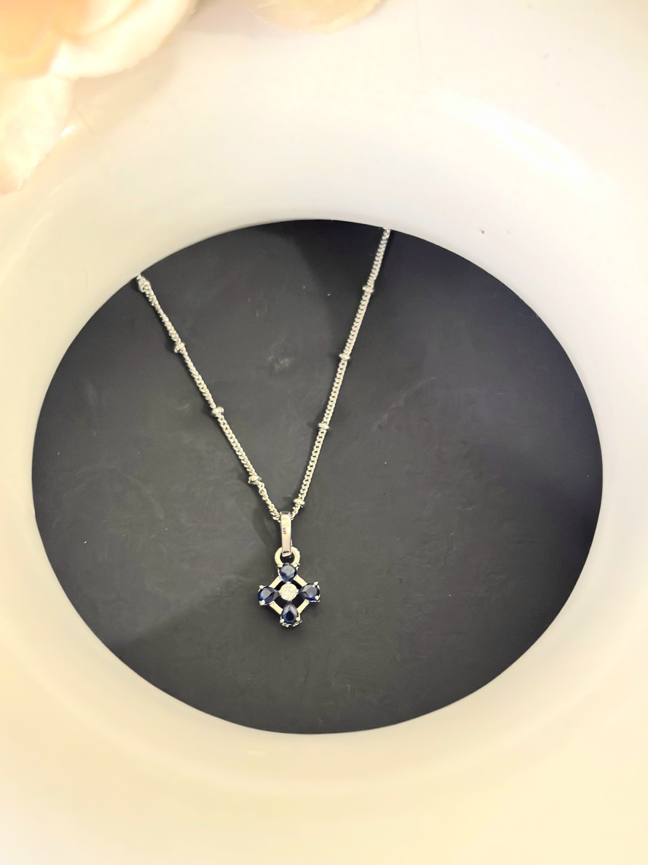 Classic Gold Pendant