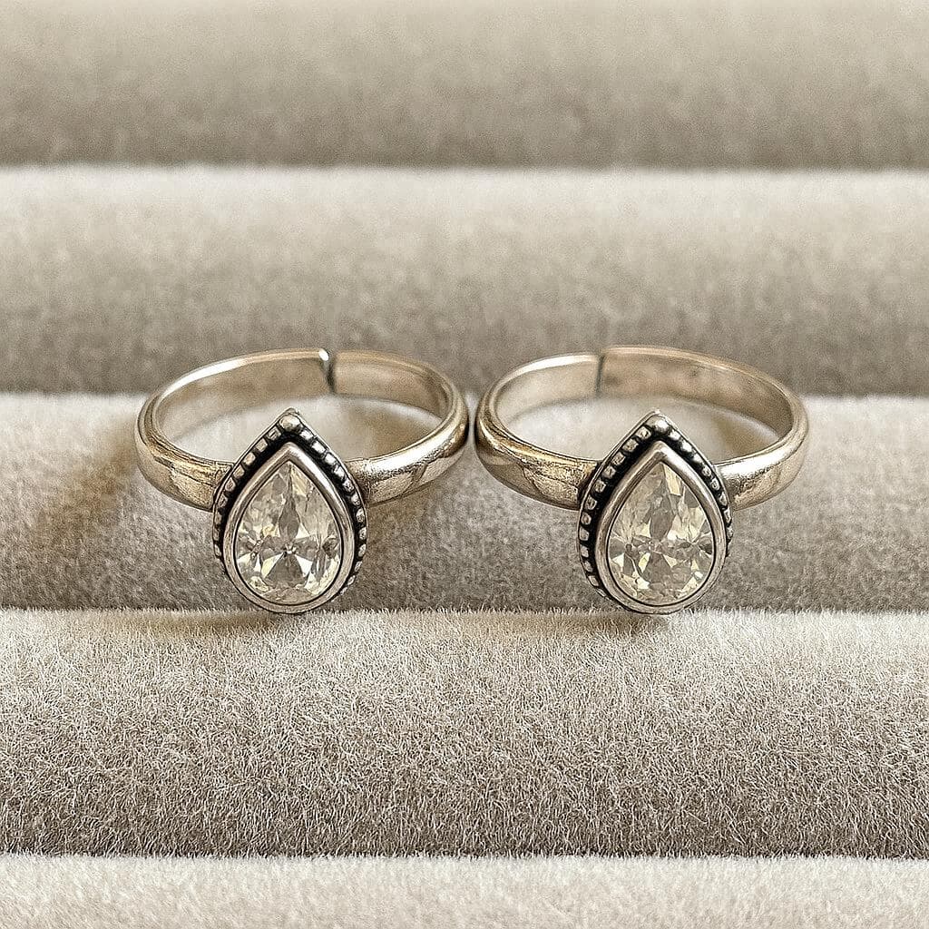 Teardrop Shine Toe Rings